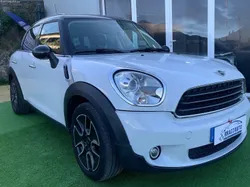 MINI Countryman One D