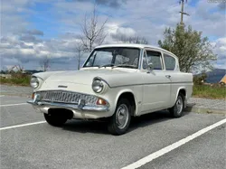 Ford Anglia Deluxe