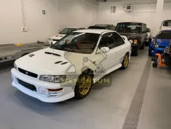 Subaru Impreza Pequeño Manual de 3 Puertas
