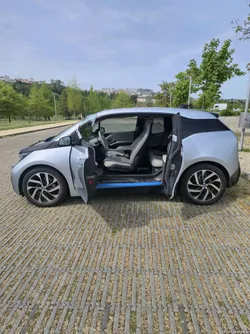 BMW i3 100% elétrico