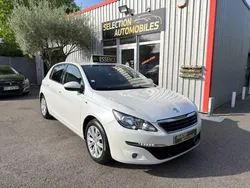 Peugeot 308 II 1.2L E-THP 110 CV STYLE 5 Portes