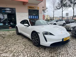 Porsche Taycan Standard