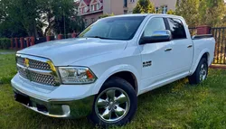 Dodge RAM 1500 5.7 V8 HEMI 401CH 4X4