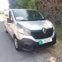 Renault trafic 1.6 dci 115 ch 6 places 122900 km seulement (idem nissan primastar , opel vivaro , fiat talento ...)