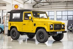 Land Rover Defender 90 SW 2.4 CRD E