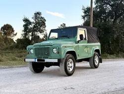 Land Rover Defender 90 2.4 CRD E