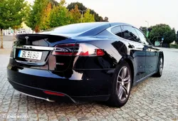 Tesla Model S P85D