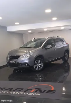 Peugeot 2008 1.2 VTi Allure