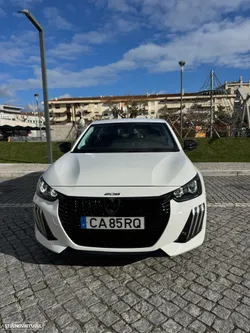 Peugeot e-208 Active