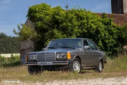 Mercedes-Benz 300