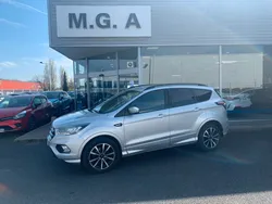 Ford Kuga 120 chevaux | St-Line | Caméra de recul | Attelage | GPS | Coffre assisté électriquement