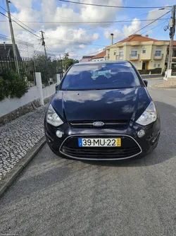 Ford S-Max 2012