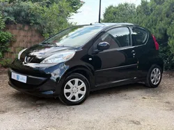 PEUGEOT 107 1.0i 68ch MOTEUR À CHAÎNE - CLIMATISATION - GARANTIE 6 MOIS