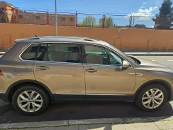 VOLKSWAGEN Tiguan 2.0TDI Sport 4Motion DSG 140kW