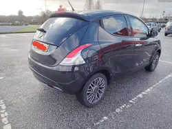 Lancia Ypsilon 1.2 gasolina 2016