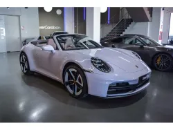 PORSCHE 911 Carrera