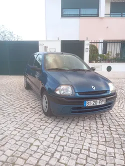 Renault 4 - Clio