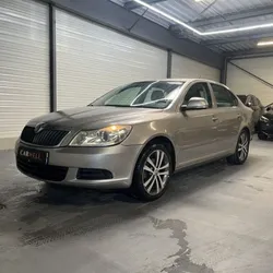 Skoda OCTAVIA 1.6 TDI 105 ACTIVE DSG 1ere main