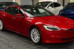 Tesla Model S Long Range Raven