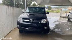 Toyota Hilux 4x4 Extra Cab Sol