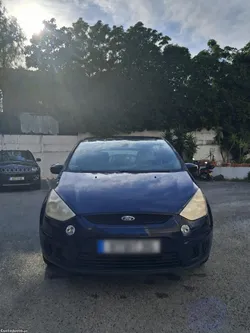 Ford S-Max Titanium