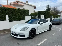 Porsche Panamera 4 E-Hybrid