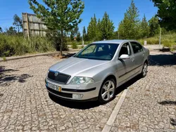 Skoda Octavia 2.0TDI 140cv Iuc antigo C/novo