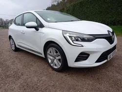 Clio V societe 1.5 dci 100 business gps seulement 23362 kms garantie 12 mois partout en france