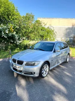 Bmw 318d (e91) ,143ch, toutes options, boîte auto, gps, toit panoramique, moteur à chaîne, parfait état