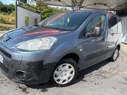 Peugeot Partner utilitaire L1 900kg 1.6 HDI 90 ch ct ok