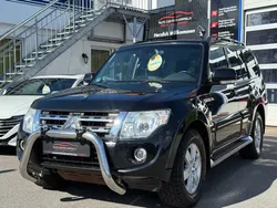 Mitsubishi Pajero 3.2 DI-D 200CH Instyle - Carnet D'entretien Complet Mitsubishi - 4X4 - Toit Ouvrant - Attelage - Caméra - Régulateur - 180000KM
