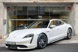 Porsche Taycan Turbo