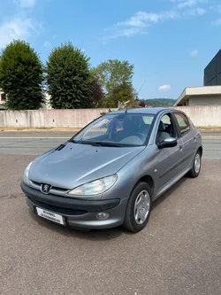 PEUGEOT 206 1.4 i 75 cv XT Premium 5 portes