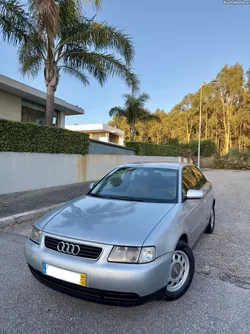 Audi A3 A3 1.6 110cv