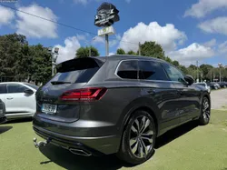 VW Touareg 3.0 TDI V6 R-Line