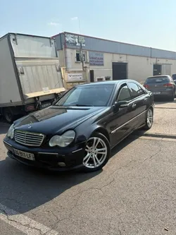 Mercedes Classe C BVA – 140 000 KM TRÈS PROPRE FRAIS À PRÉVOIR TRÈS PROPRE – FRAIS À PRÉVOIR