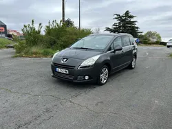 PEUGEOT 5008 (T87) 2.0 HDi 16V FAP 150 cv 7 Place