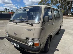 Toyota HiAce 2.2