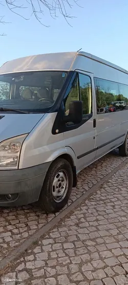 Ford Transit 330L 2.2 TDCi