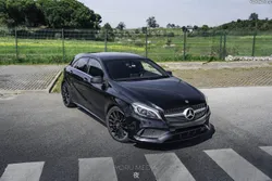 Mercedes-Benz A 180 PACK AMG