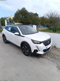 Peugeot 2008 1.5 BlueHDI Allure Pack Caixa Automatica