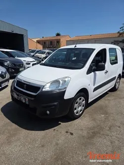 Peugeot Partner Utilitaire Phase 2 L1 600kg 1.6 HDi Fourgon S&S 99 cv