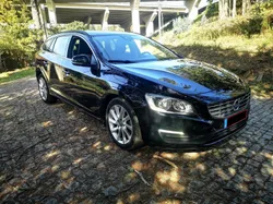 Volvo V60 2.0 D4 181CV MOMENTUM GEARTRONIC - FULL EXTRAS - C/ GARANTIA