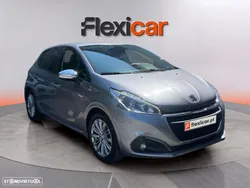 Peugeot 208 1.2 PureTech Signature