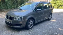 VOLKSWAGEN TOURAN TDI boite 6, régulateur de vitesse, radars de reculs, jantes alu, clim auto bi-zone