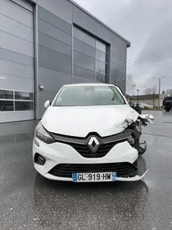 Renault Clio 5 société accidenté