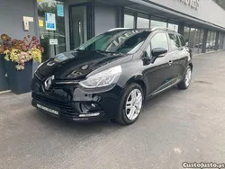 Renault Clio ...