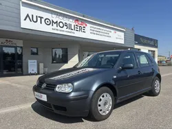 VOLKSWAGEN Golf IV 1.6 CONFORT