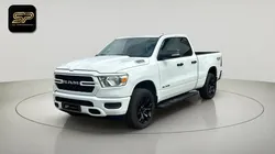 Dodge RAM 1500 Big Horn Quad Cab * V8 5.7 HEMI * 401 ch * 4x4 * CarPlay *TVA