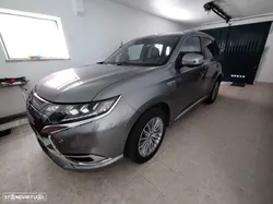 Mitsubishi Outlander 2.4 Instyle